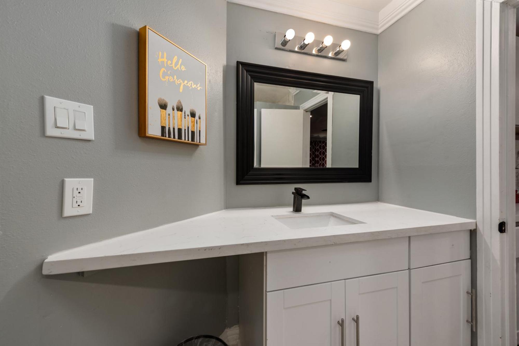 Апартаменти Urban Retreat 1Br With Free Park Х'юстон Екстер'єр фото